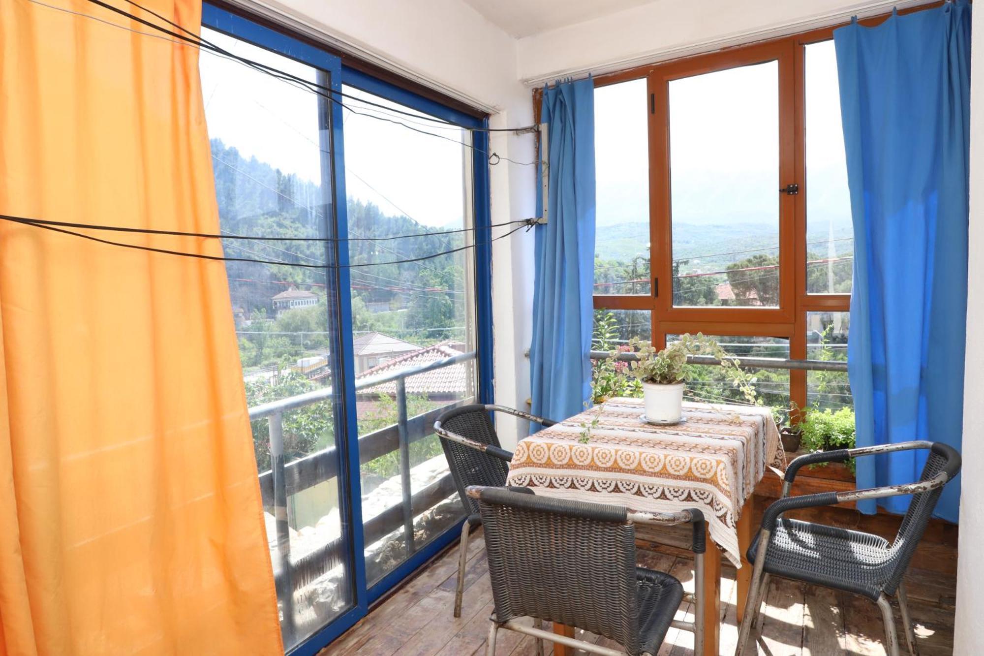 Elvi Aerd Apartment Μπεράτ Εξωτερικό φωτογραφία