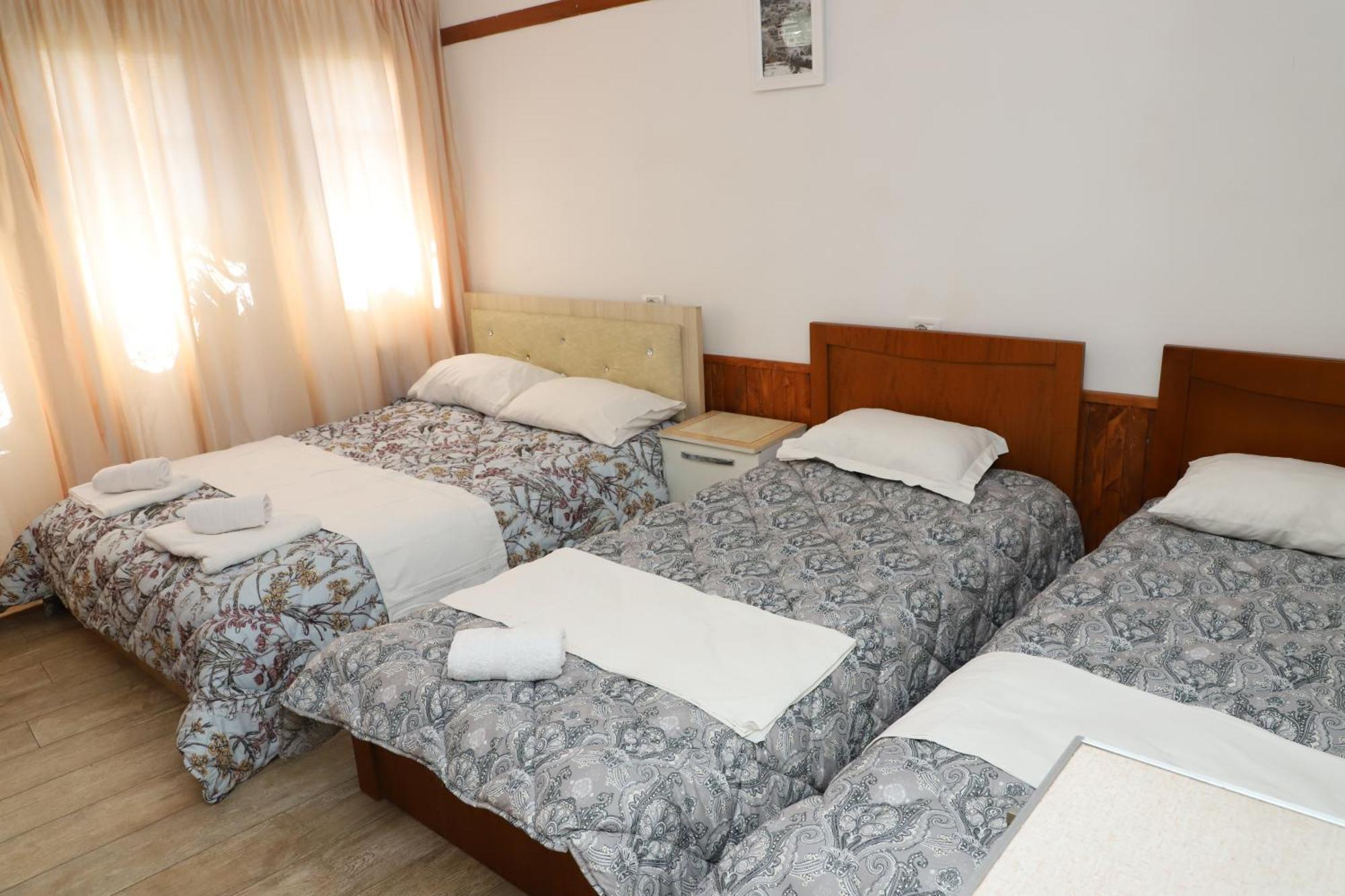 Elvi Aerd Apartment Μπεράτ Εξωτερικό φωτογραφία
