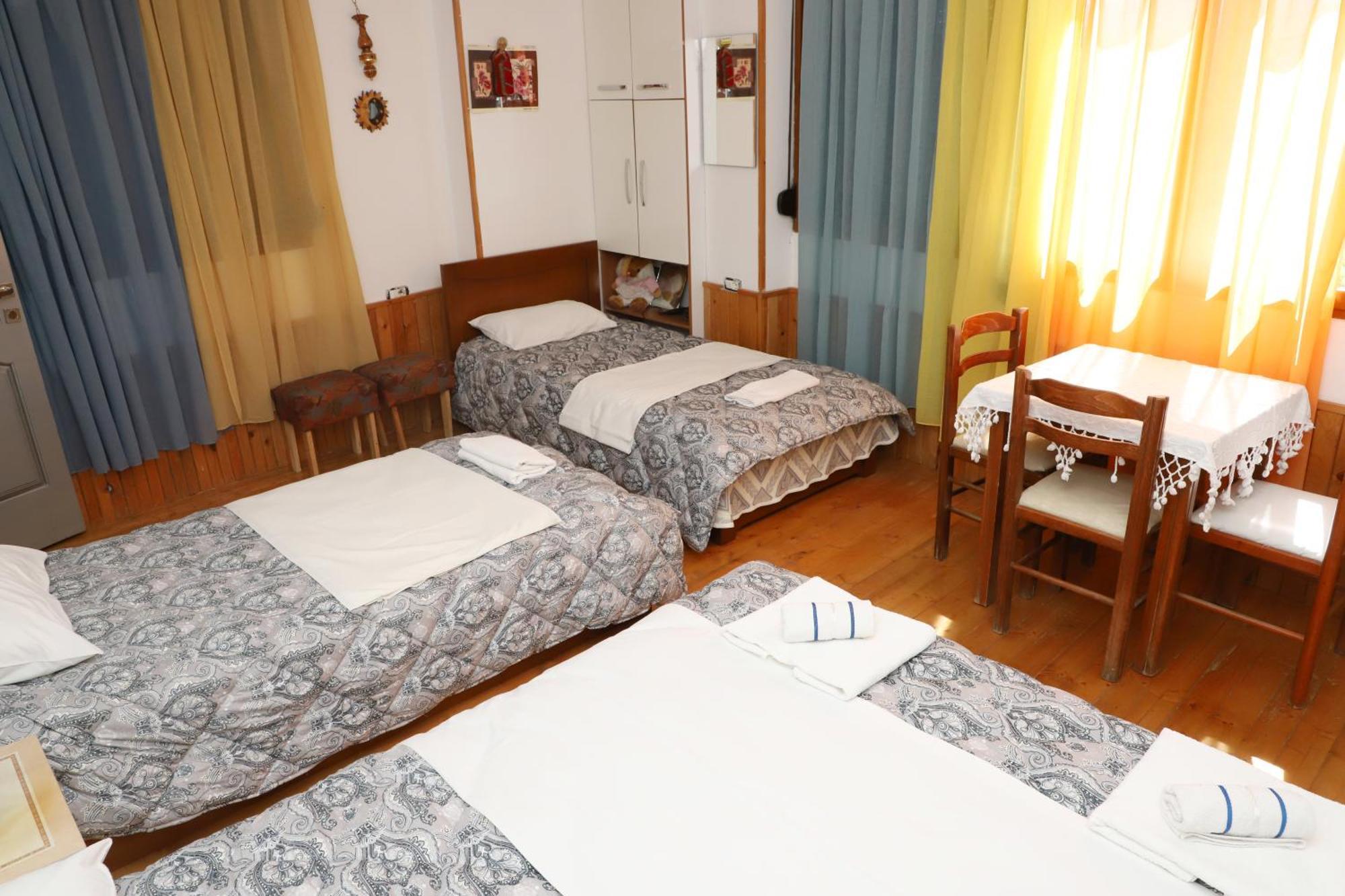 Elvi Aerd Apartment Μπεράτ Εξωτερικό φωτογραφία