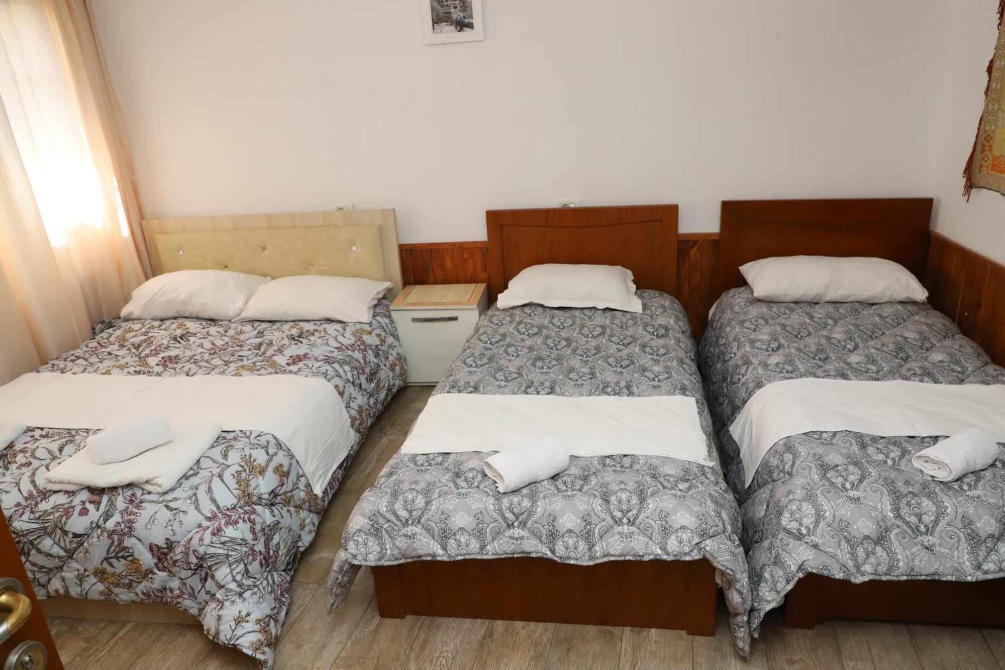 Elvi Aerd Apartment Μπεράτ Εξωτερικό φωτογραφία